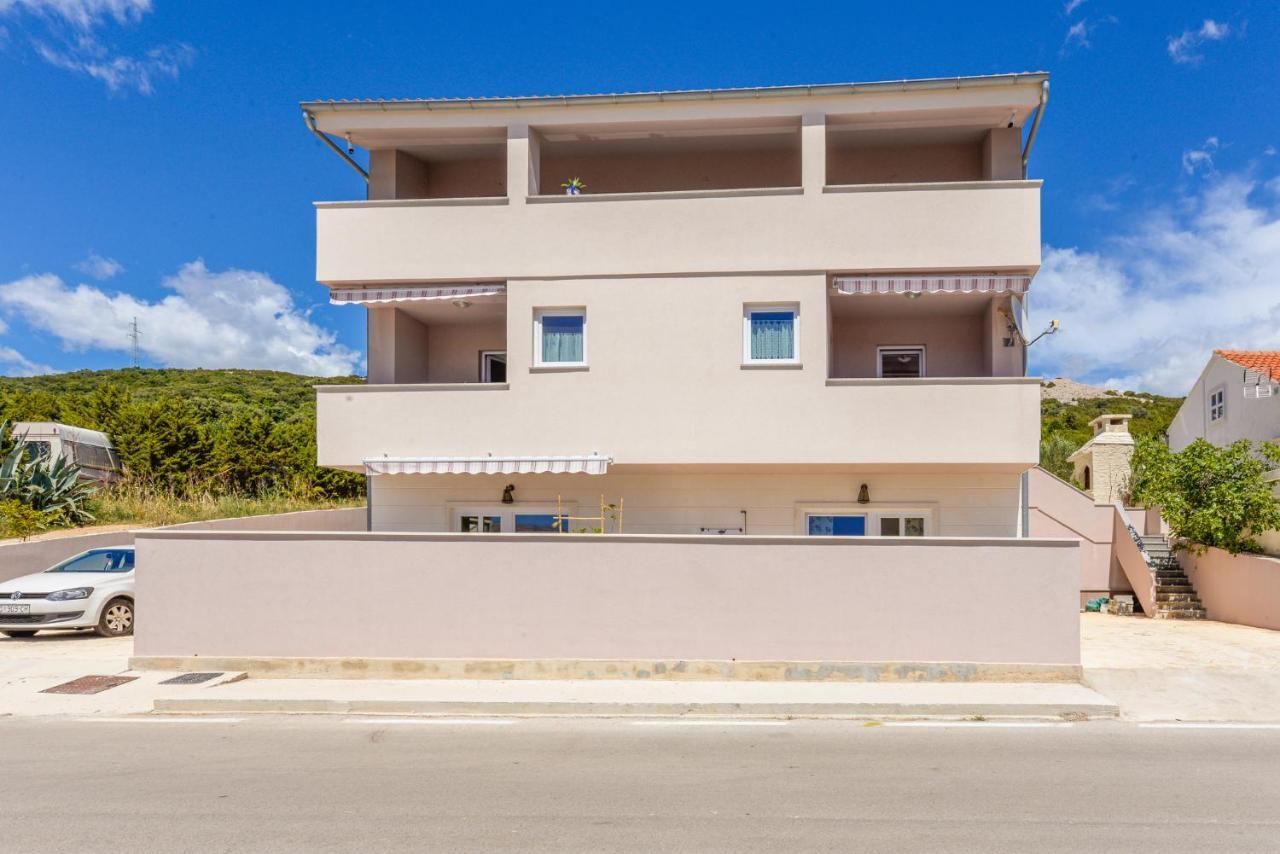 Apartments Amfora - Cozy And Modern Apartments For Up To 15 People, 100M From The Sea And Beach สตารา โนวัลยา ภายนอก รูปภาพ