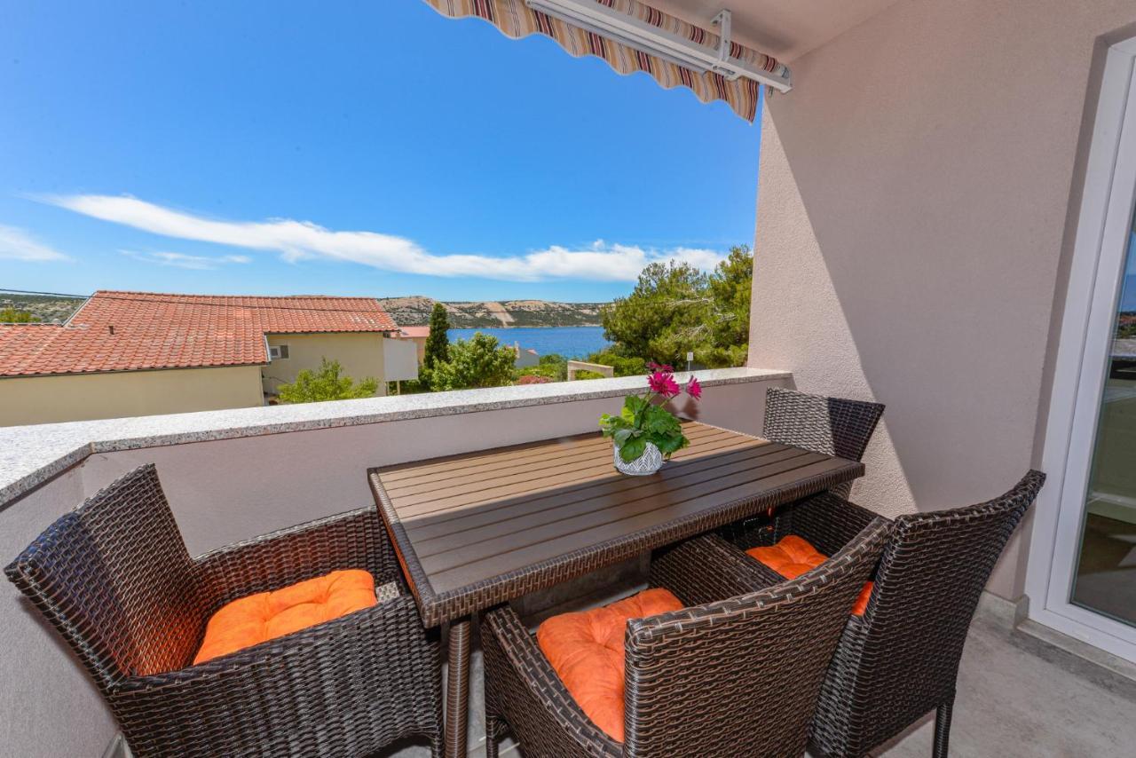Apartments Amfora - Cozy And Modern Apartments For Up To 15 People, 100M From The Sea And Beach สตารา โนวัลยา ภายนอก รูปภาพ
